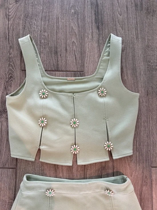 Cult Gaia Daisy-Embellished Light Green Set - Picture 3 of 7